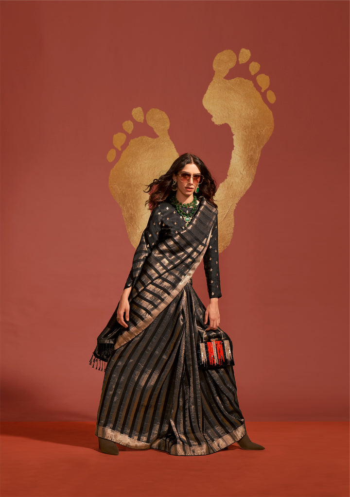 Bhartiya Nari (Designer Saree)