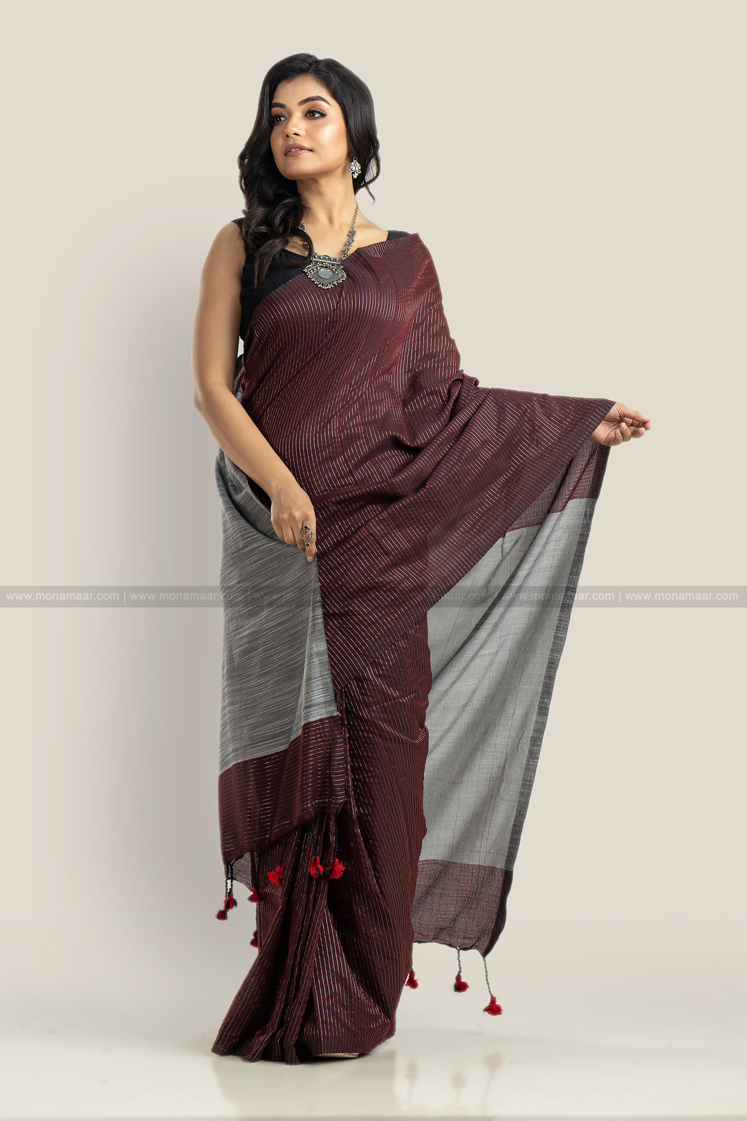 Contour Beauty - Stripe Khadi Cotton Saree