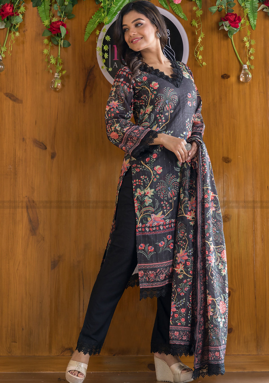 Black Floral Canvas Kurti Set