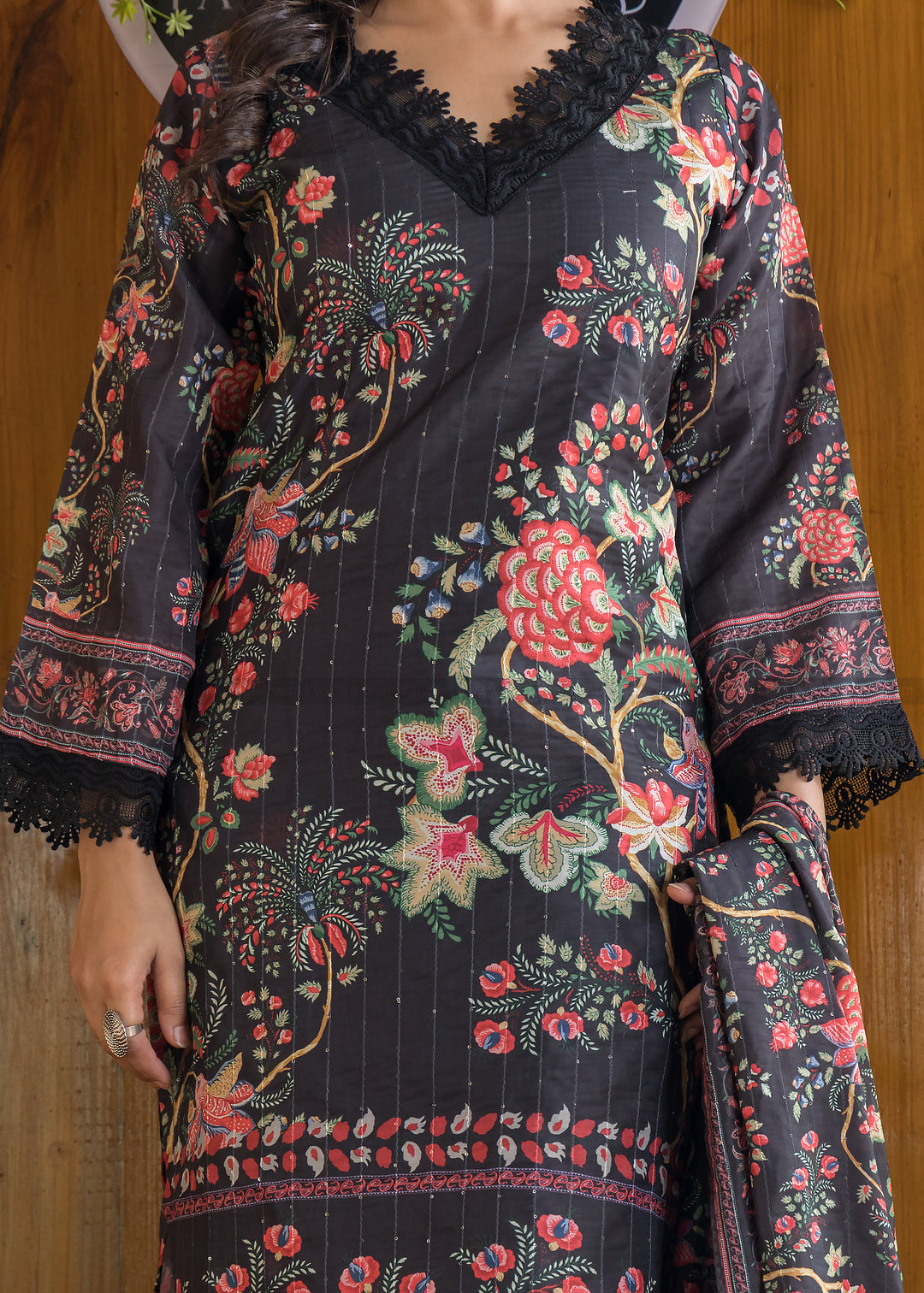 Black Floral Canvas Kurti Set