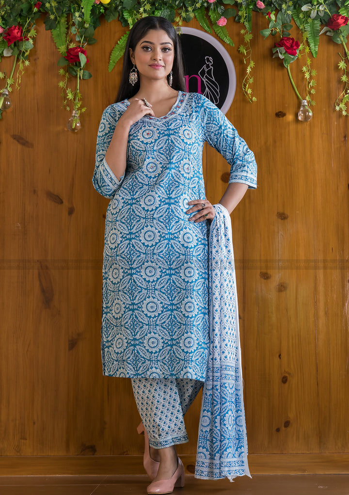 Cute Pockets Straight Cotton Kurti Set(Spirit Of Blue)