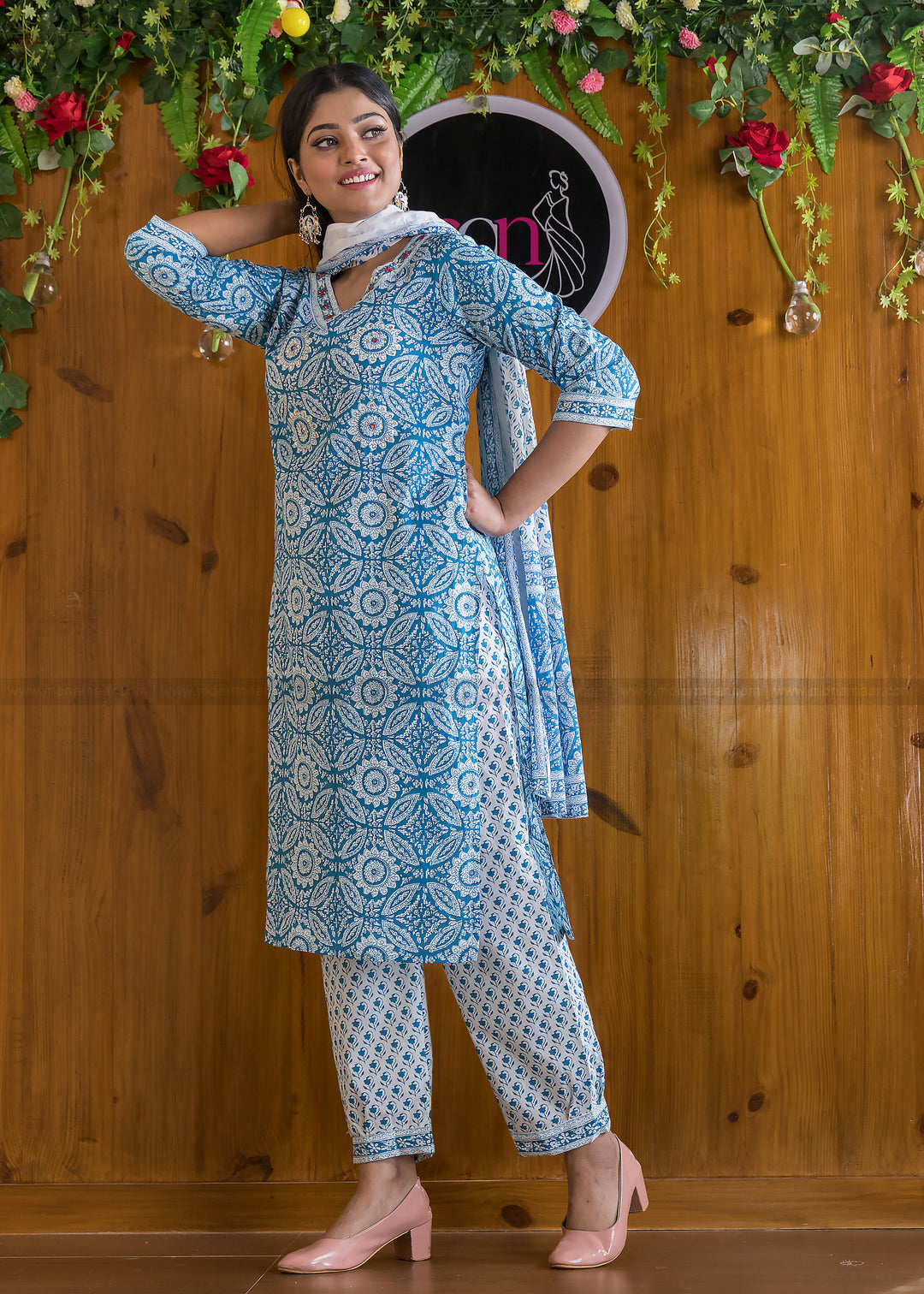 Cute Pockets Straight Cotton Kurti Set(Spirit Of Blue)