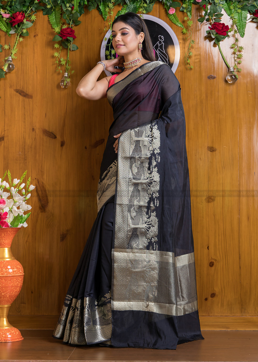 Nadi Ghat Banarasi Fancy silk Saree