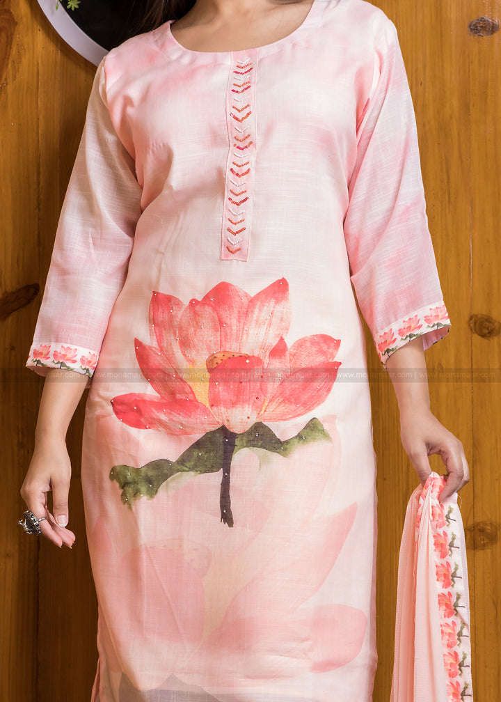 Visual Flow Of Endearing Pink Floral Kurti set