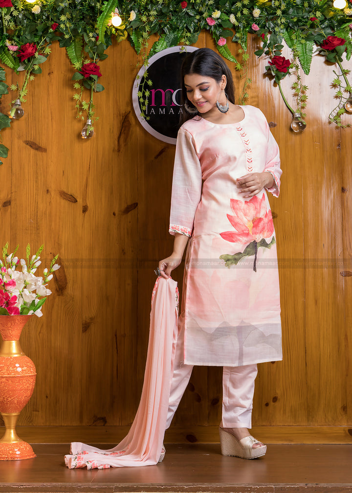 Visual Flow Of Endearing Pink Floral Kurti set