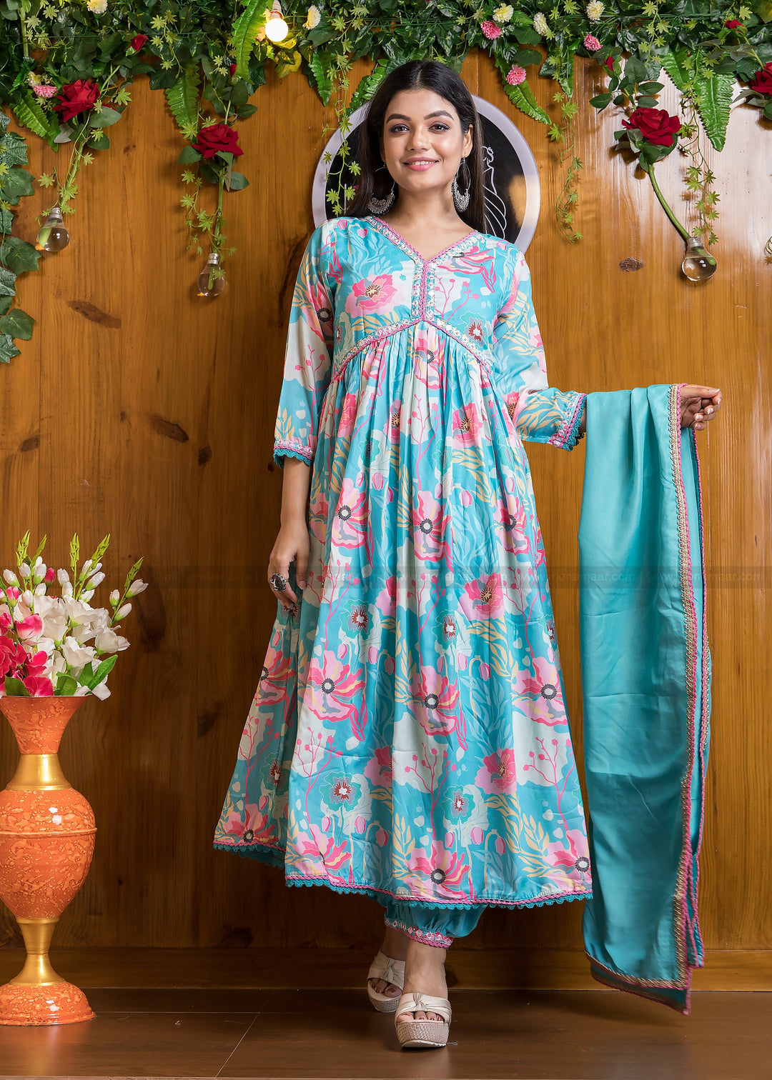 Up To The Minute Alia Cut Kurti Set(Slight Blue)