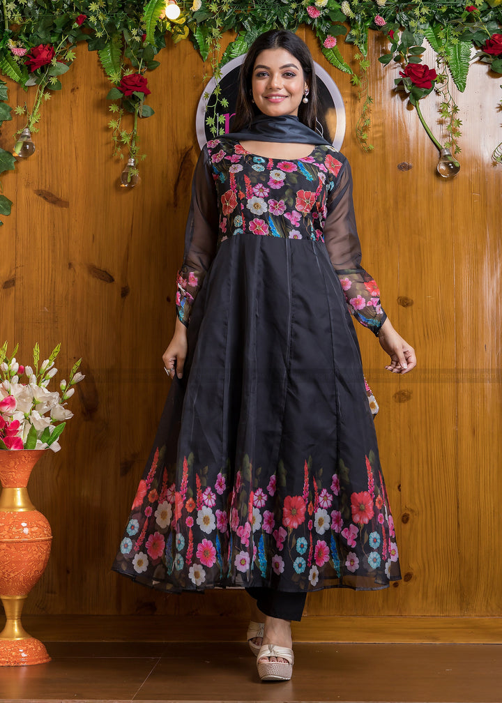 Out Of The Organza Anarkali Suit Set (Trendy Black)