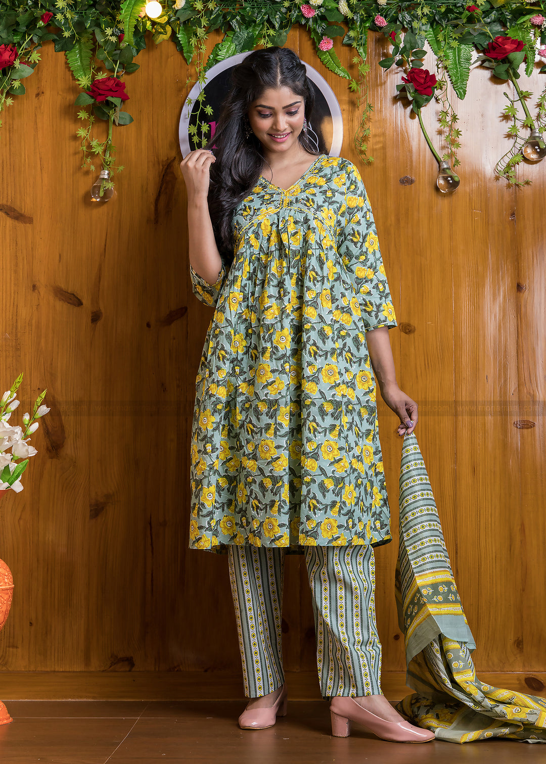 Ethnic Crush - The Jaipuri Kurti Set (Emerging Green And Yellow )