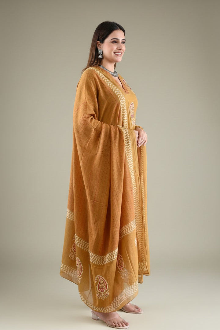 Hues Carnation Cotton Kurti Set