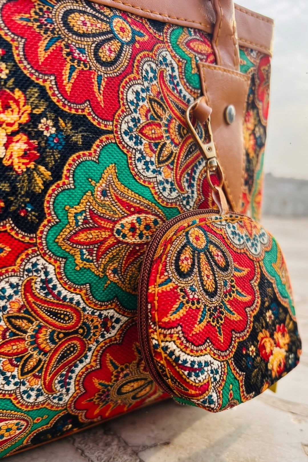 True Style-  Hand Bag