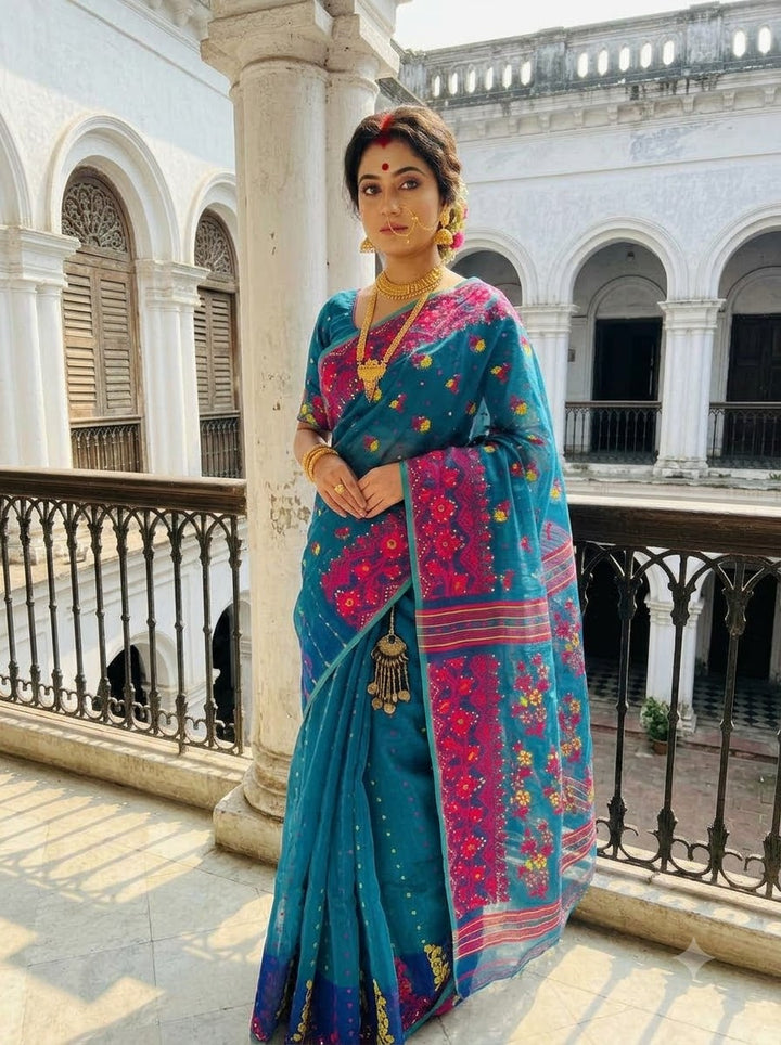 Shonarika Bengal Jamdani Saree With Stone Work