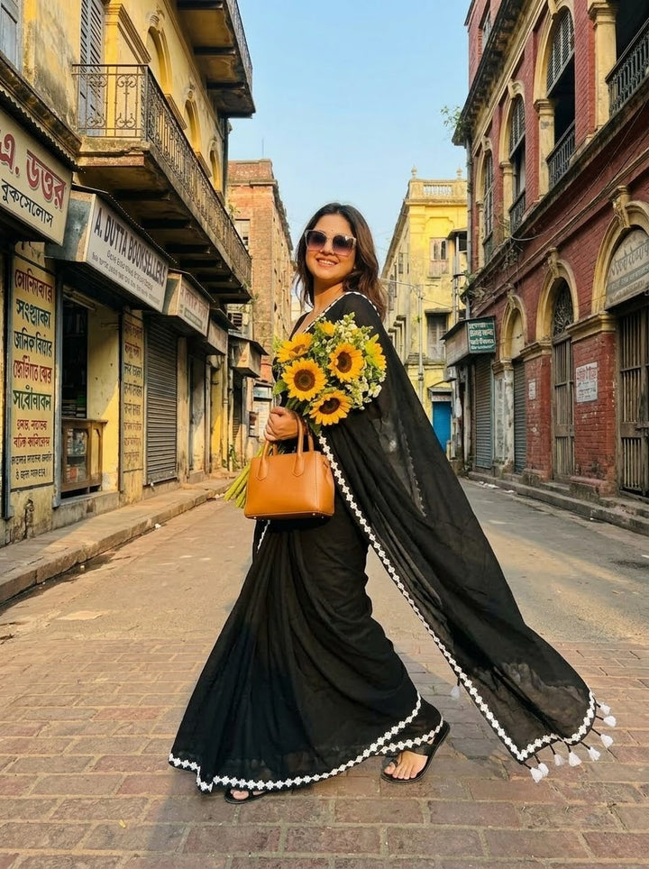 Meghanjali (মেঘাঞ্জলি)  Khadi Cotton Saree With Lace