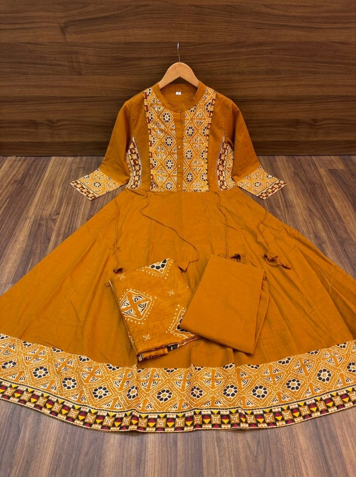 Earthy Elegance Cotton Kurti Set