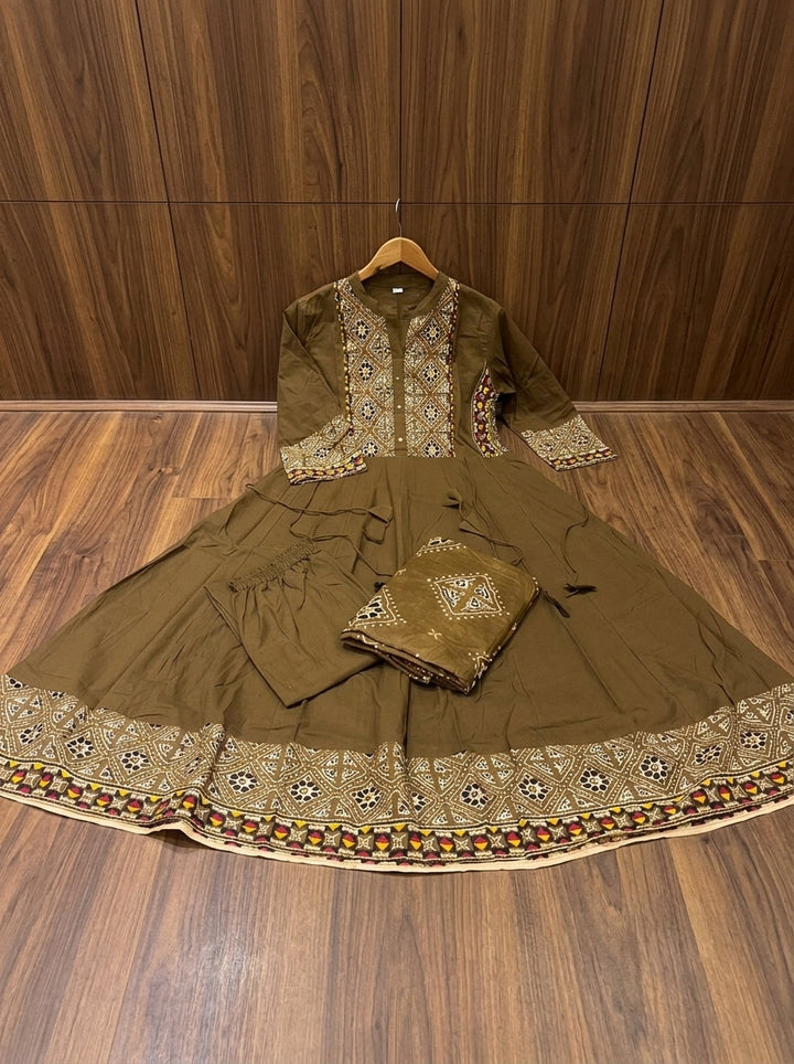 Earthy Elegance Cotton Kurti Set