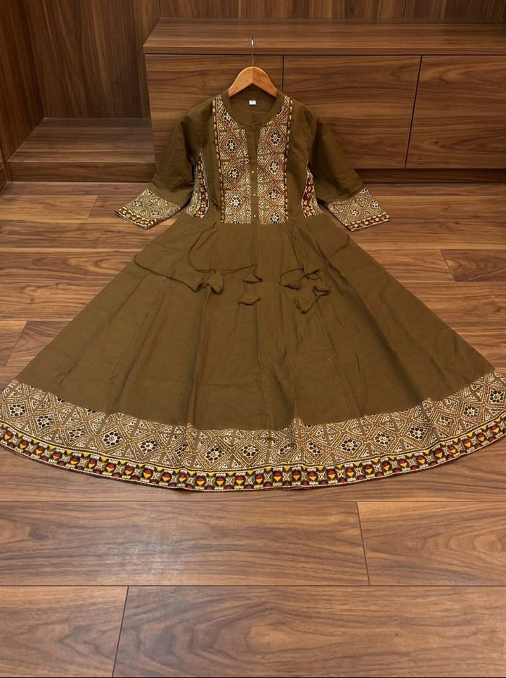 Earthy Elegance Cotton Kurti Set