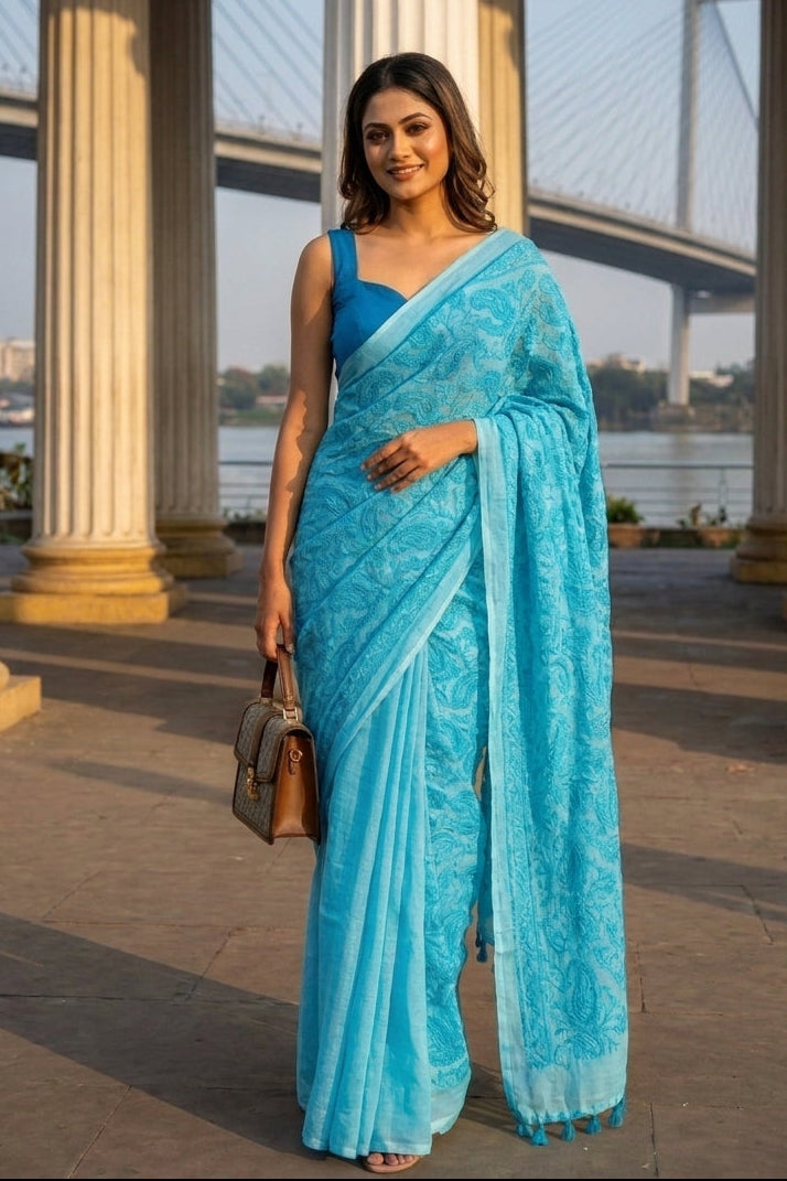 Petals & Paisley Mul Cotton Saree