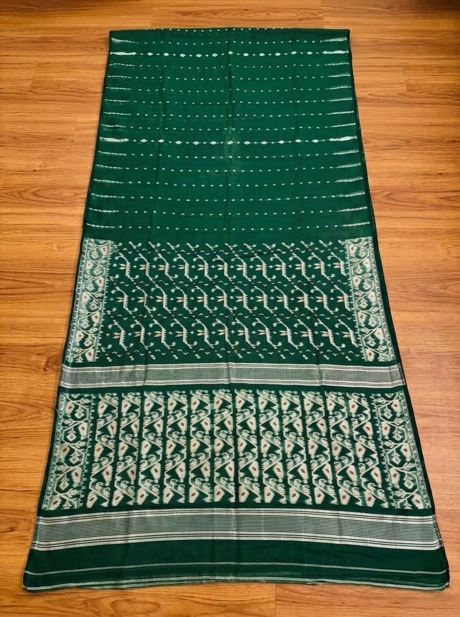 Shatarupa Bengal Jamdani Saree (Forest Green)