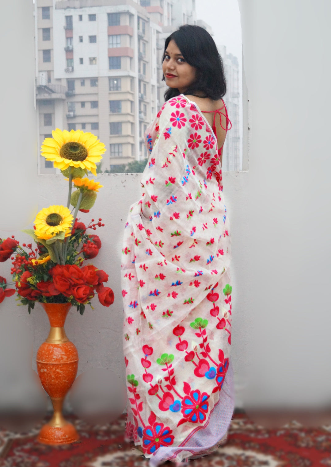 Wrapped In Tradition - Dhakai Jamdani Saree