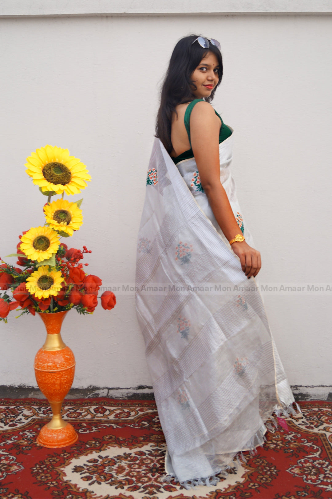 I-Me And My Saree(Pure Handwoven Tissue Linen Saree)