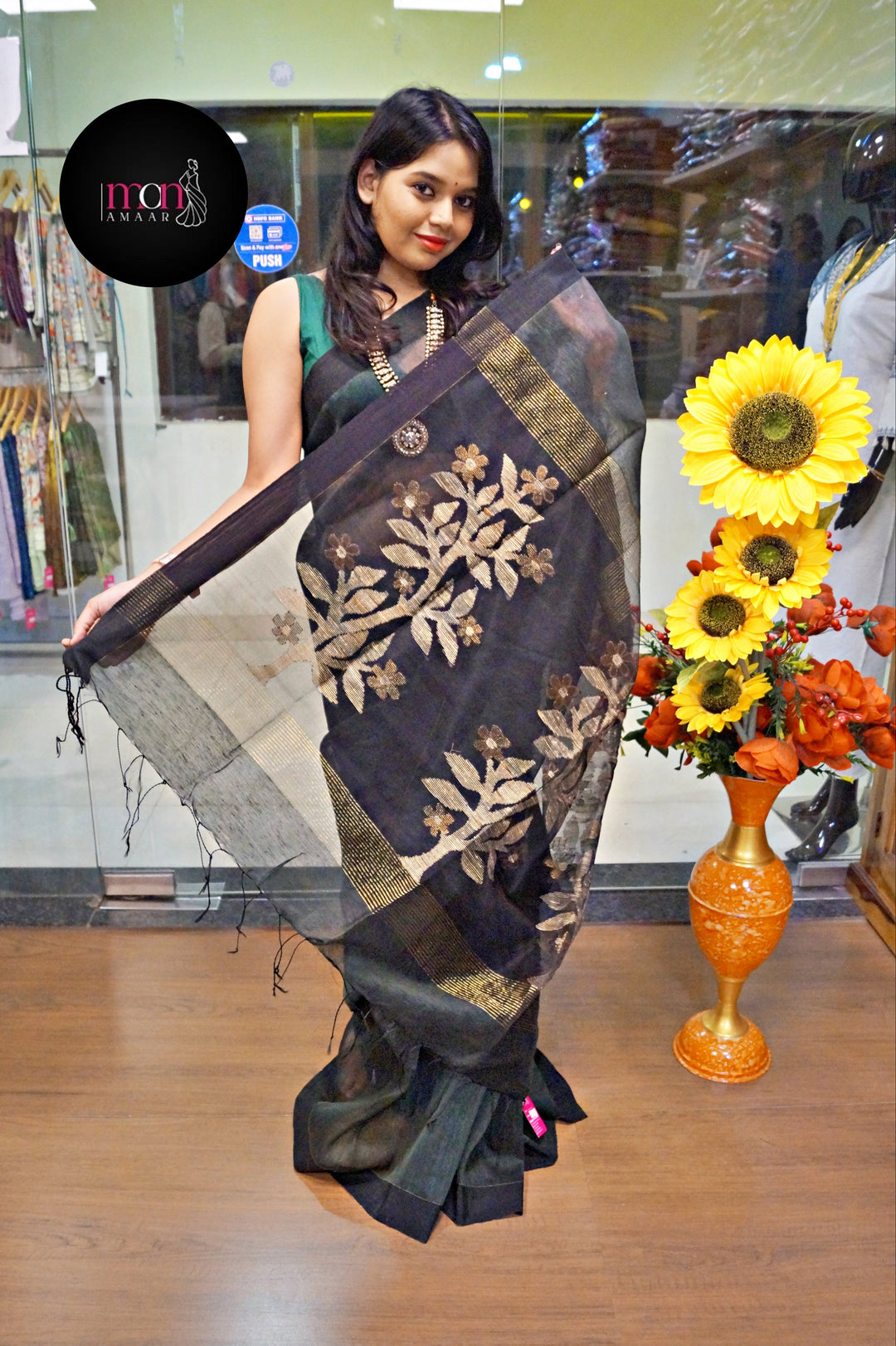 Sundar Abhushan (Linen Jamdani Saree)