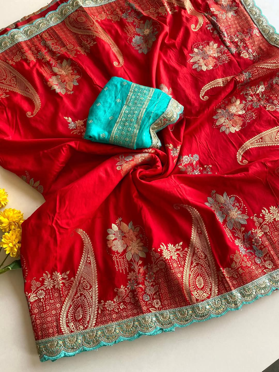 Frozen In Time Banarasi Saree