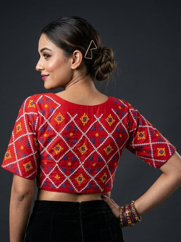 Dreamy Deal-Gujrati Stitch Blouse