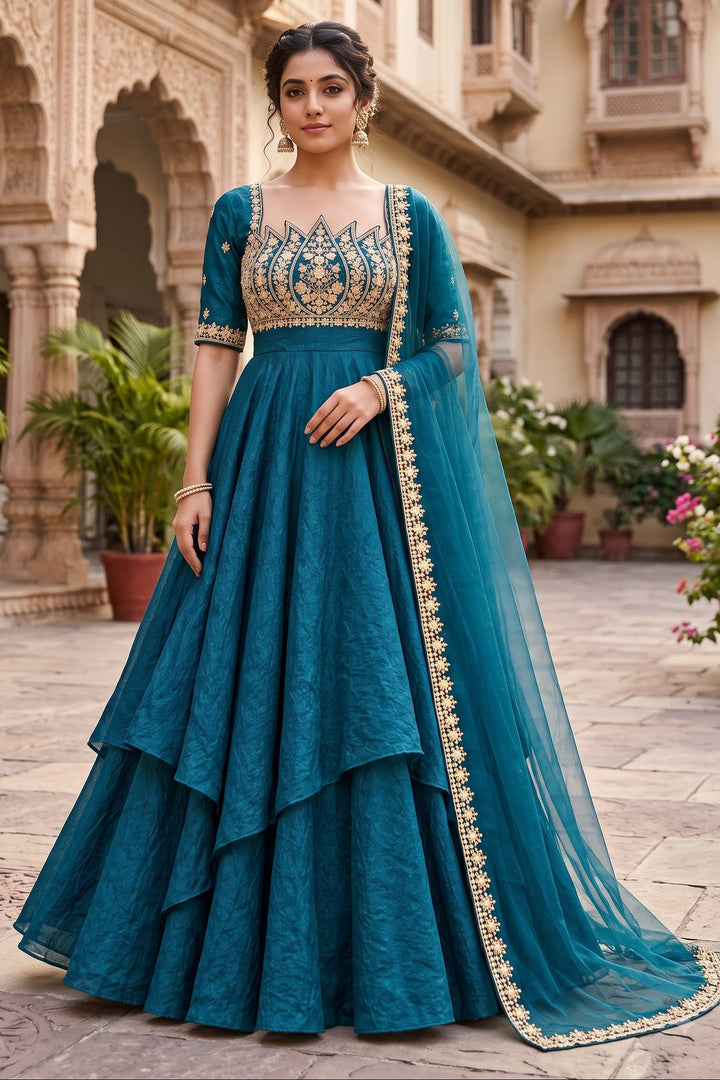 Aurevia Embroidery Gown Set