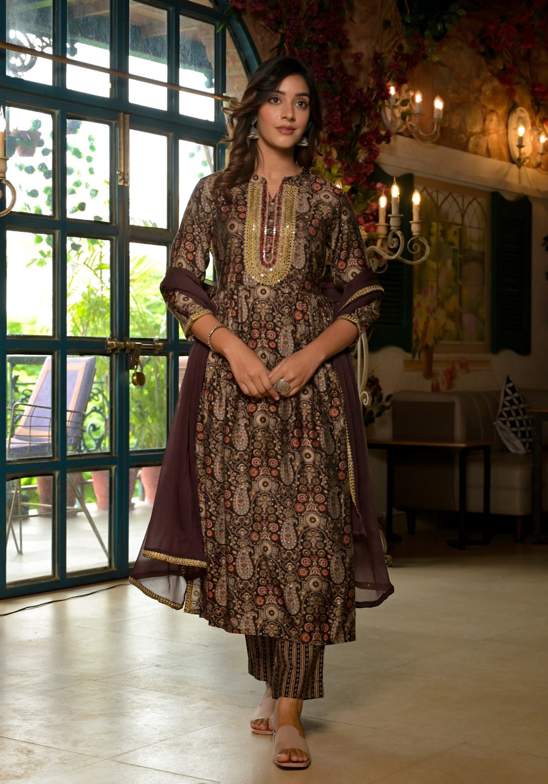 Paisley Fusion Printed Muslin Party Wear Kurti Set