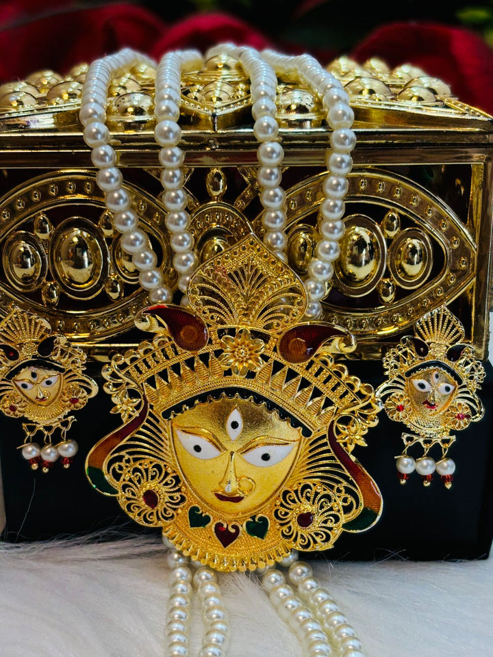 This Durga  Puja Special (Gold Plated Jewellery Set)