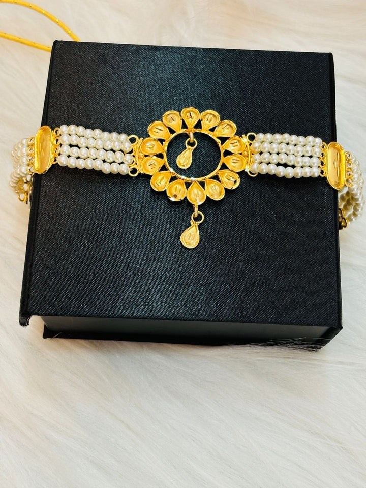 Gift (Gold Plated Chocker Set)