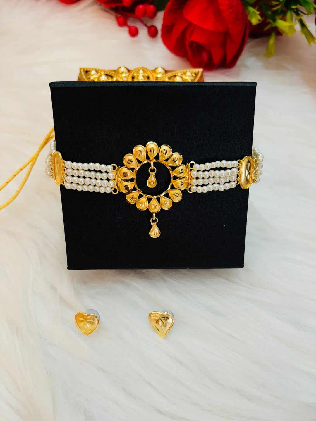 Gift (Gold Plated Chocker Set)