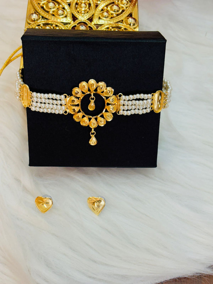 Gift (Gold Plated Chocker Set)