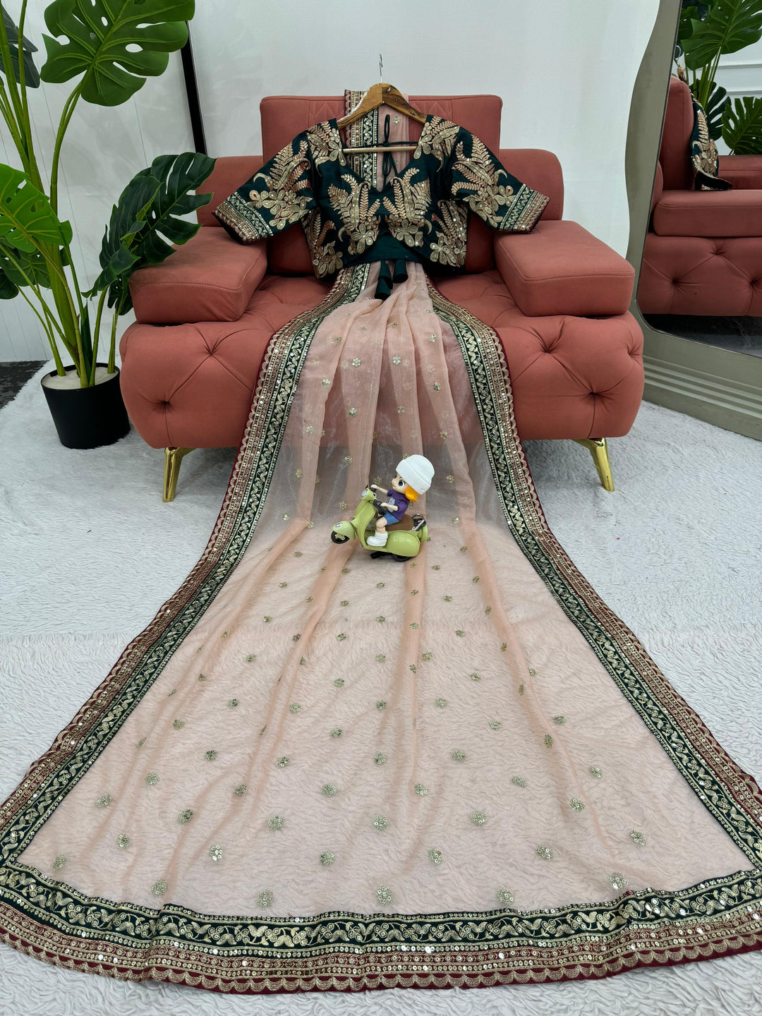 Gorgeous Nari Net Saree