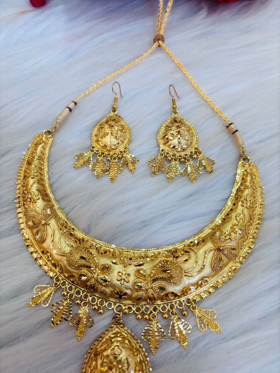 Unique Style- Gold Plated Necklace Set