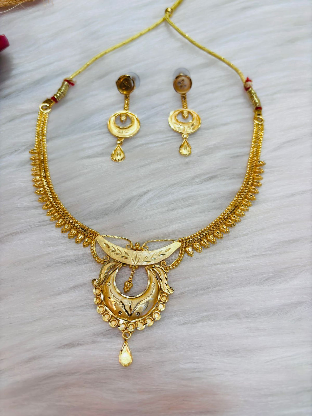 Magnificent  Gold Plated Necklace Set