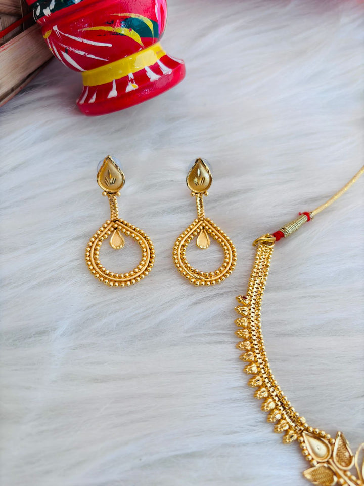 Meenakshi (Gold Plated Necklace Set)