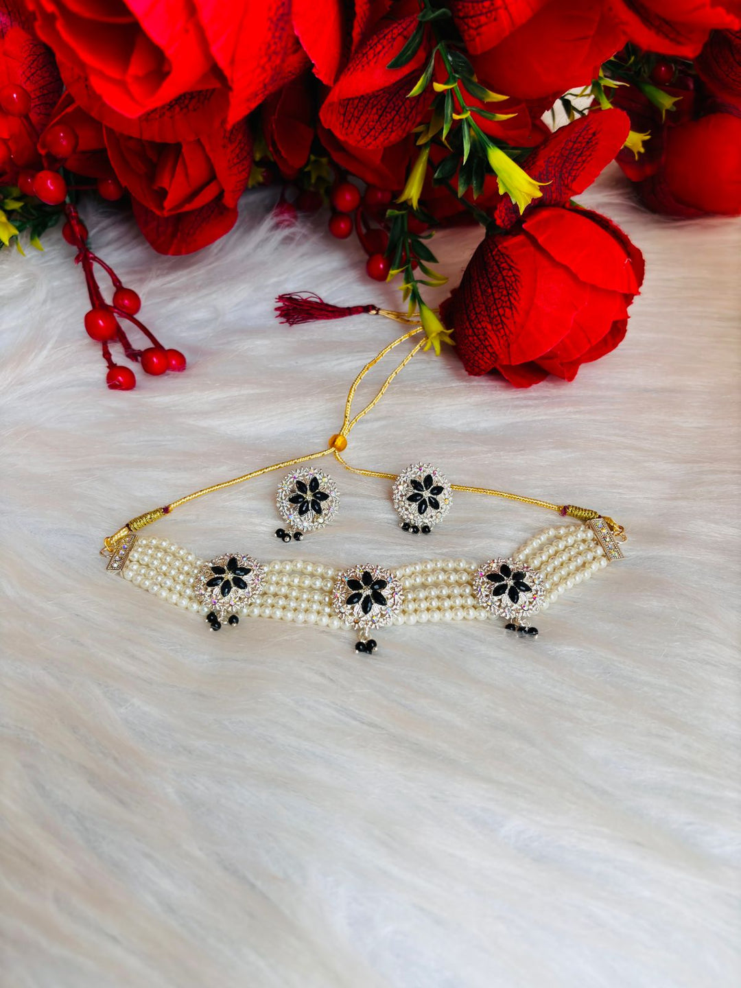 Shining Stunner  - Chocker Set