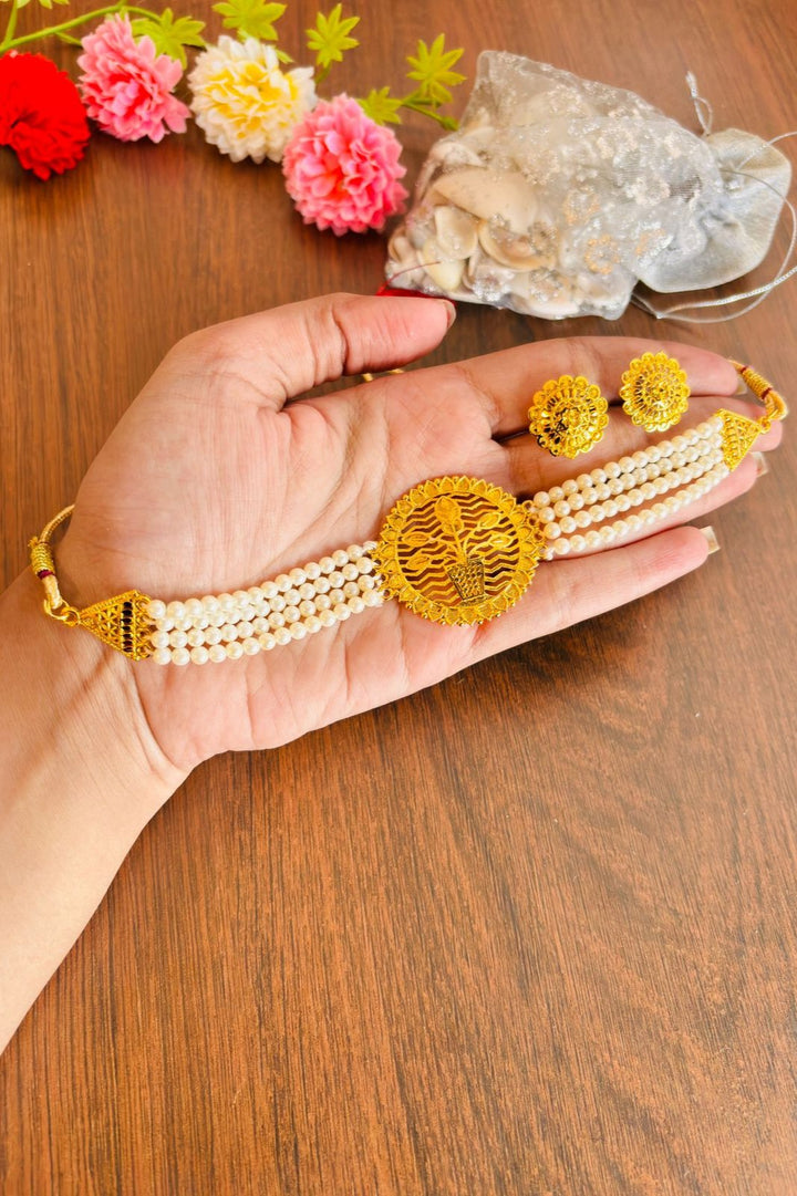 Plant Of Gold Plated Choker Set