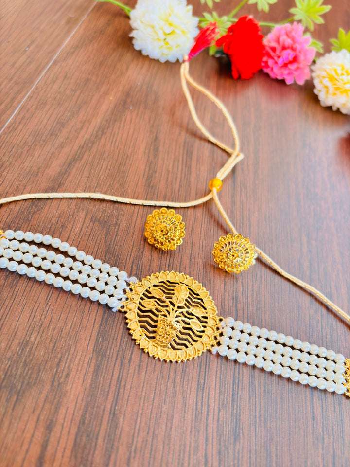 Plant Of Gold Plated Choker Set