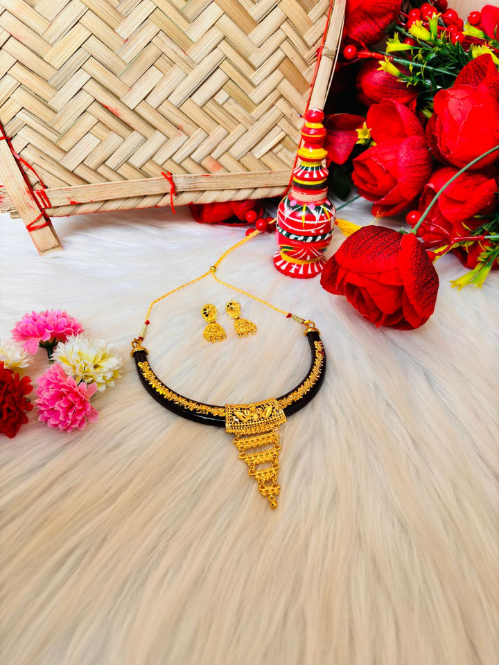 Beautiful Gold Plated Necklace Set