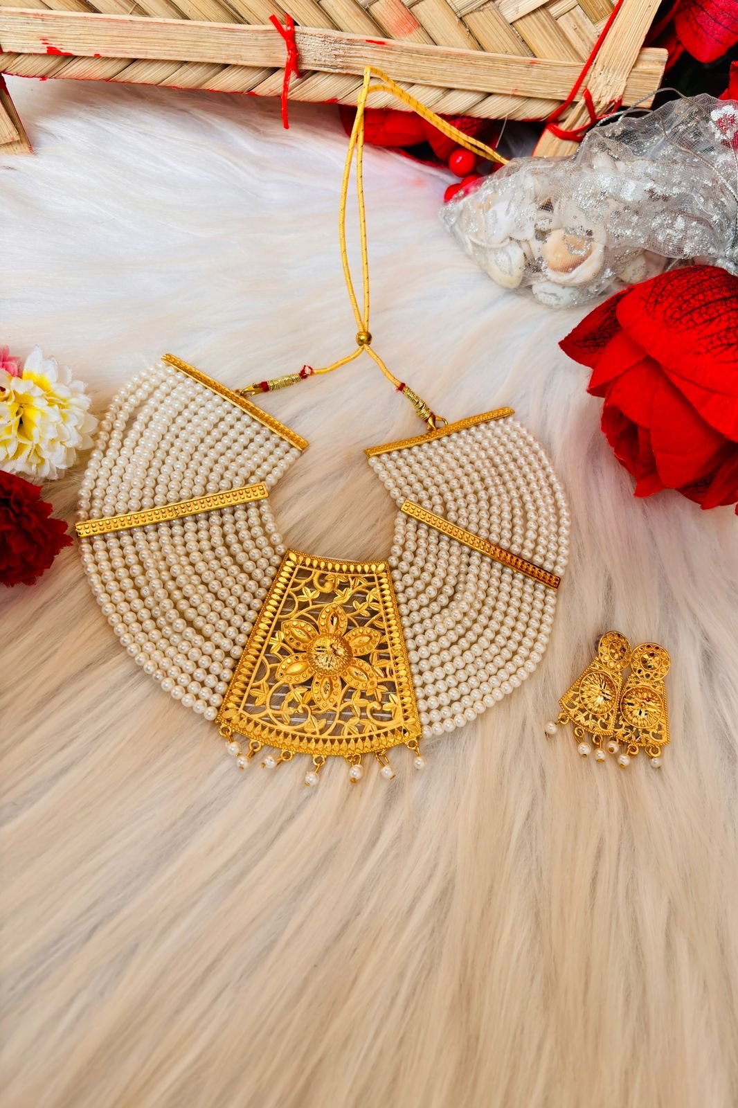 Pearl With Gold Plated Necklace Set