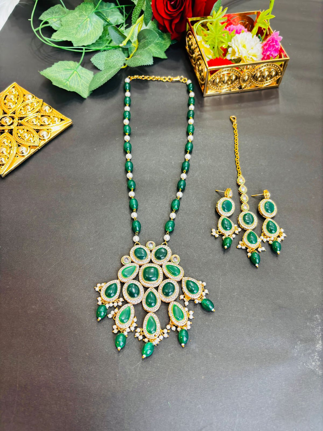 Royal Jewellery Set(Necklace, Earring and Maang Tikka)