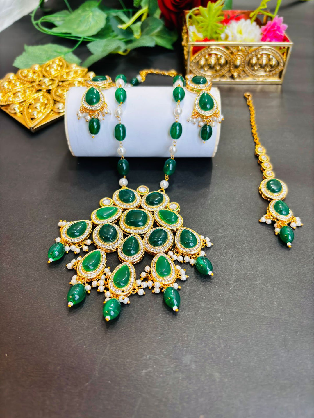 Royal Jewellery Set(Necklace, Earring and Maang Tikka)