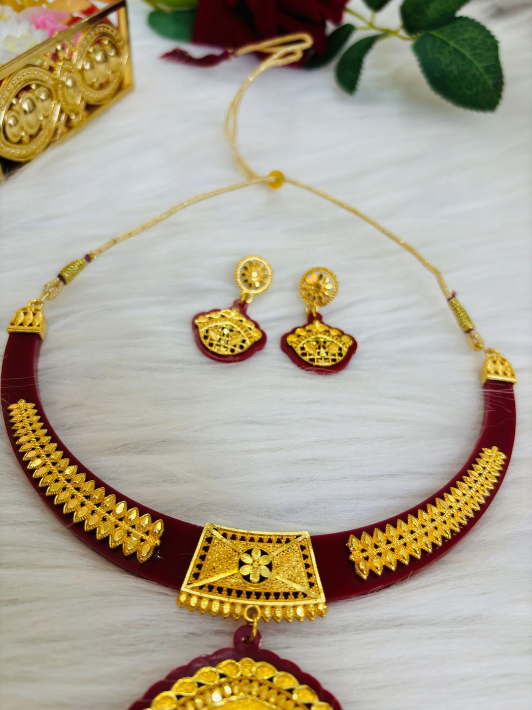 Golden Girl -Necklace Set