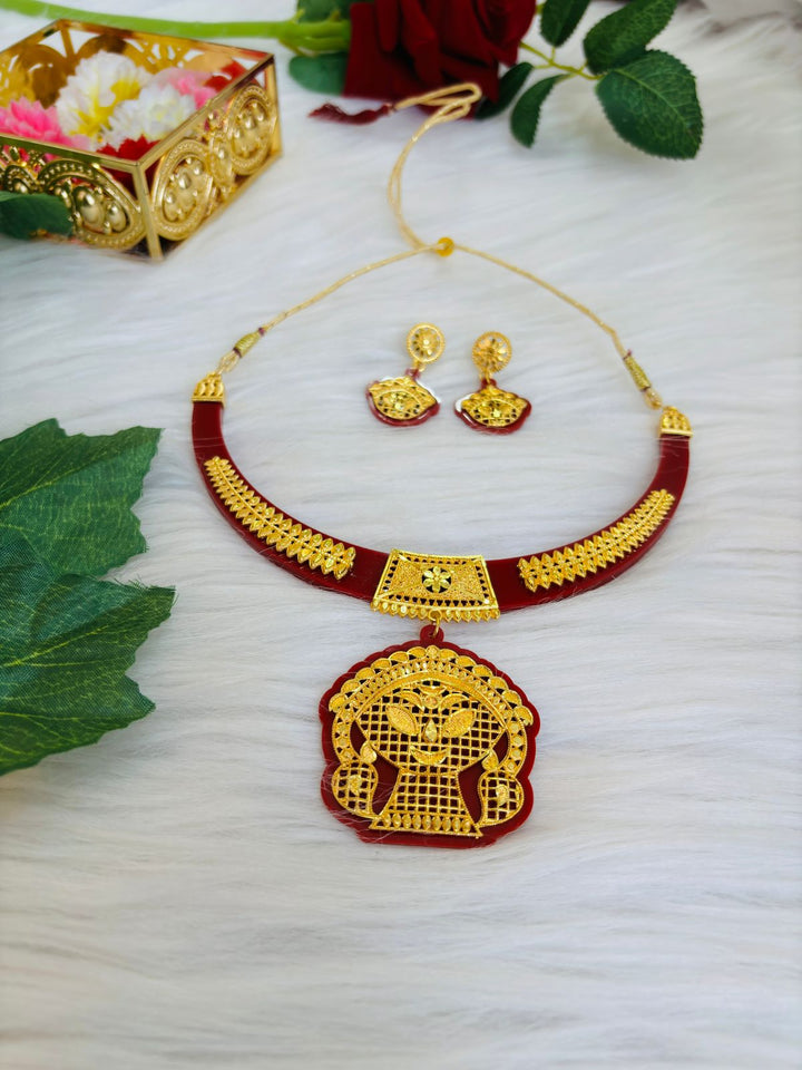 Golden Girl -Necklace Set