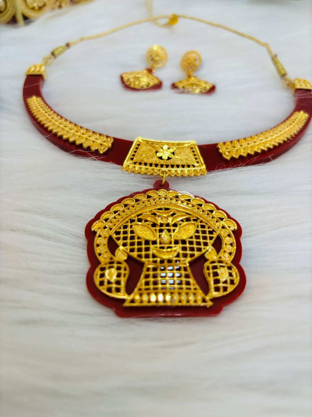 Golden Girl -Necklace Set