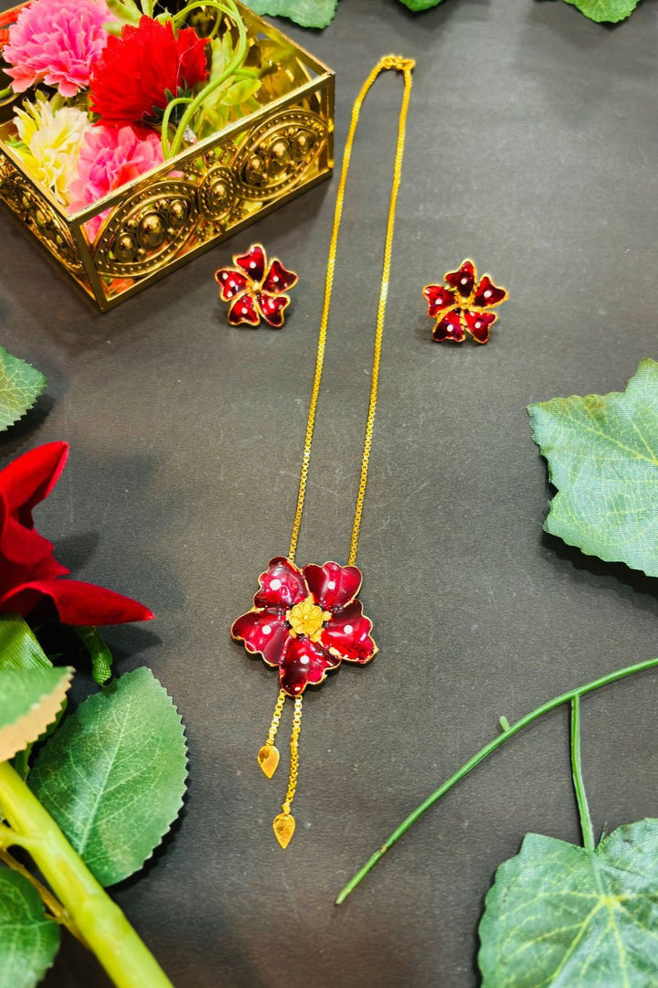 Phool- Gold Plated Necklace Set