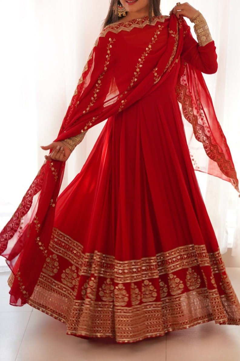 Red Love-Georgette Gown Set