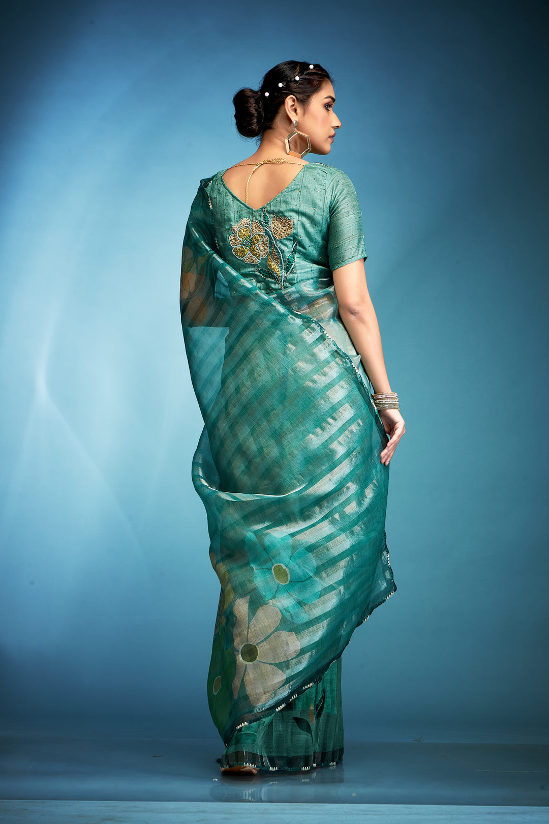 Graceful Lady Tissue Silk Saree