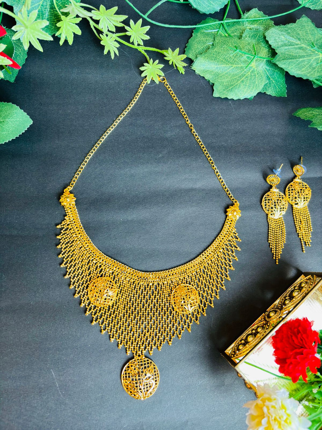 Pusphavati Gold Plated Necklace Set